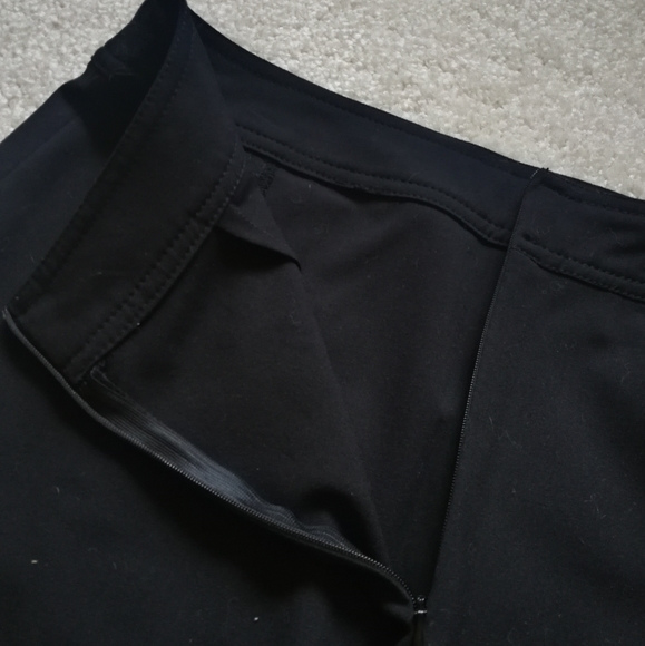 Black Pencil Skirt - Picture 5 of 5